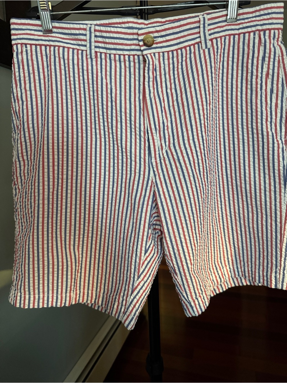 Vineyard Vines Striped Seersucker Breaker Shorts Red, White & Blue men’s 34” EUC